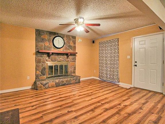 3rd image of 14406 W David Dr