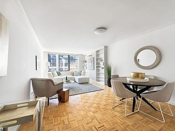 2nd image of 215 W 95th St APT 2M