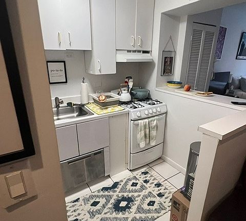 4th image of 244 E Houston St #4BA
