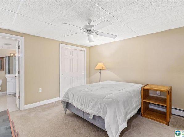 2090 Fieldstone Dr, Bethlehem, PA 18015