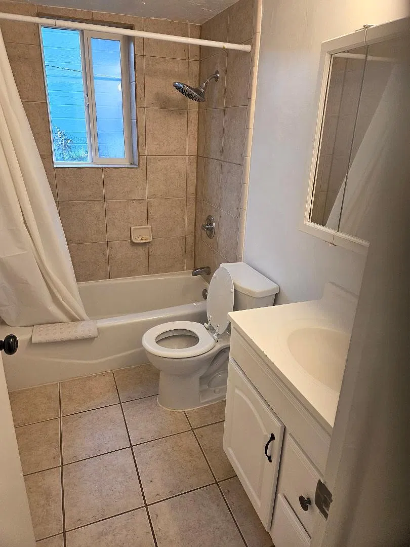 1792 S 200 W — Photo 3