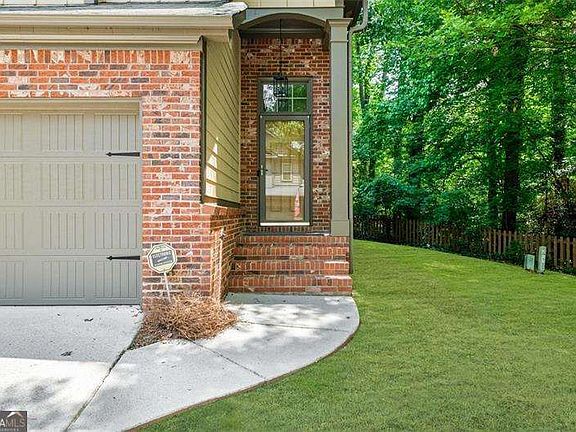 4th image of 121 Creighton Ln