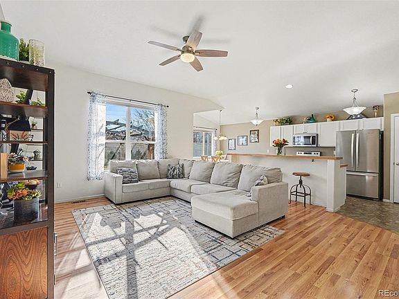 4th image of 5282 Roadrunner Avenue