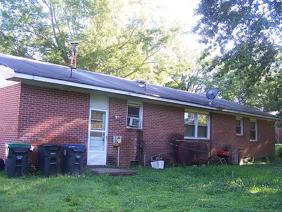 4th image of 408 Harriett Tubman Dr