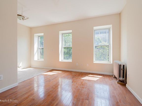 2nd image of 48 Saint Felix St