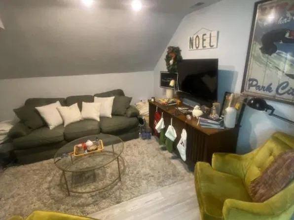 550 W 400 N APT 1, Salt Lake City, UT 84116