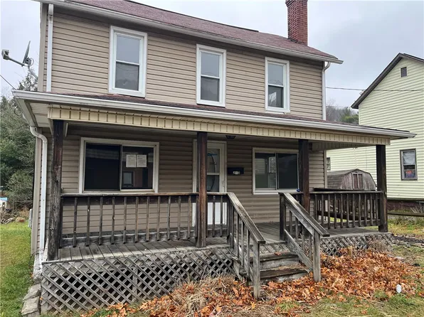 213 Laurel St, Northern Cambria, PA 15714