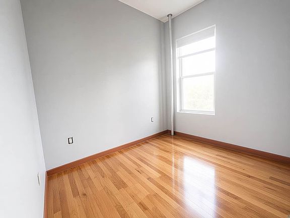 4th image of 511 W 139th St APT 21