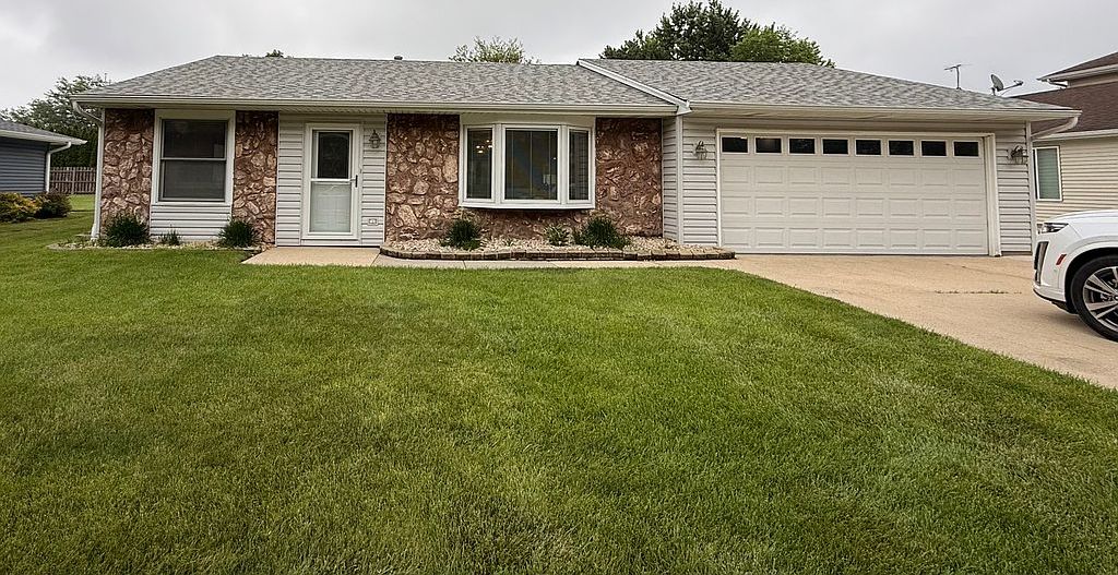 95 Leawood Dr - Property Image
