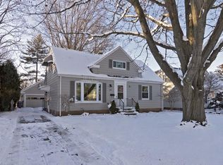 1680 Harwich Rd, Lyndhurst, OH 44124