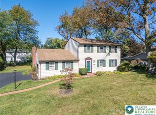6179 Fairway Ln, Allentown, PA 18106