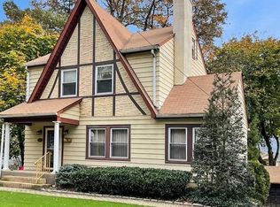 91 McCosh Rd, Montclair, NJ 07043