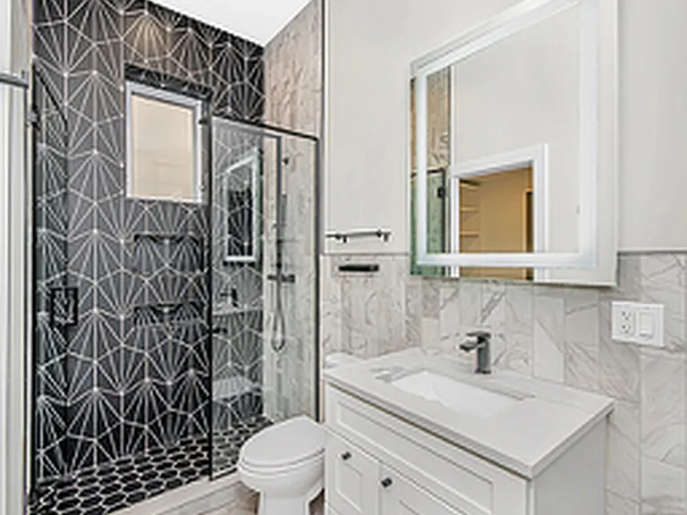 721 W Melrose St #3F — Photo 15