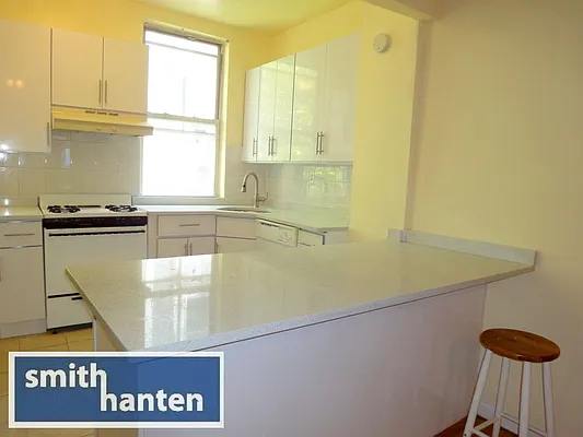 Rented by Smith Hanten Properties | media 22