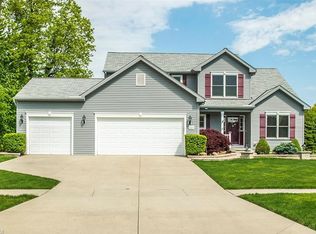 1524 Peach Dr, Avon, OH 44011