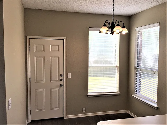 304 Double Oak Ln — Photo 19