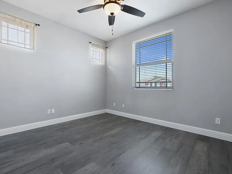 1520 Esplanade Dr — Photo 13