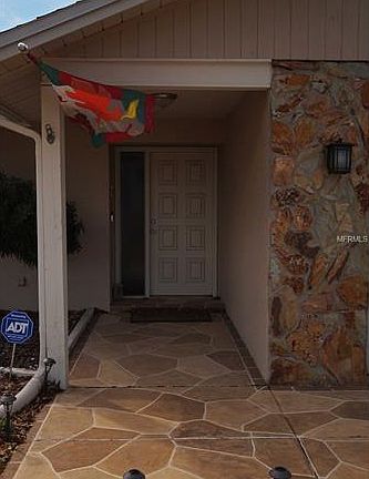 4th image of 522 Wexford Dr E