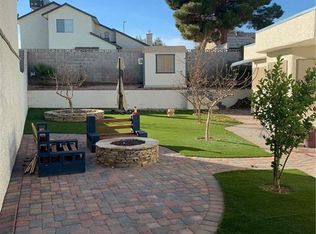 100 Farkas Ln, Las Vegas, NV 89145