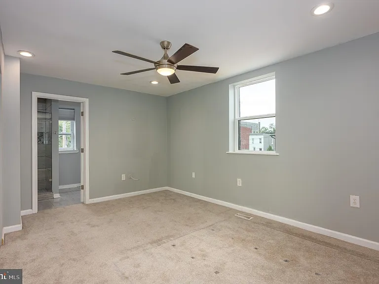 4616 Curtis Ave #B — Photo 10