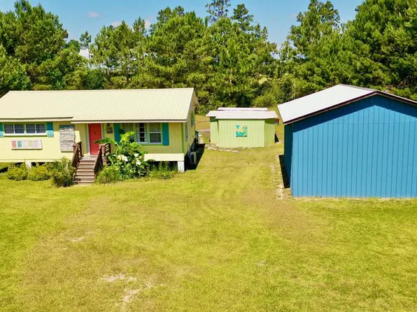 6529 Farm Rd, Wewahitchka, FL 32465