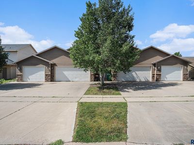 3604 W 93rd St, Sioux Falls, SD, 57108