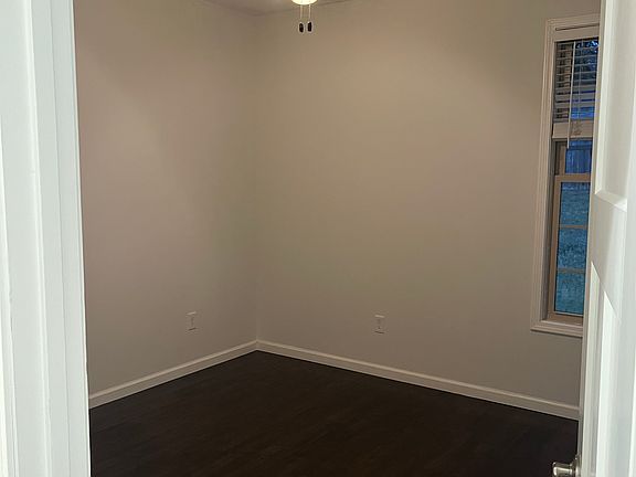3rd image of 10913 Gilian Ln