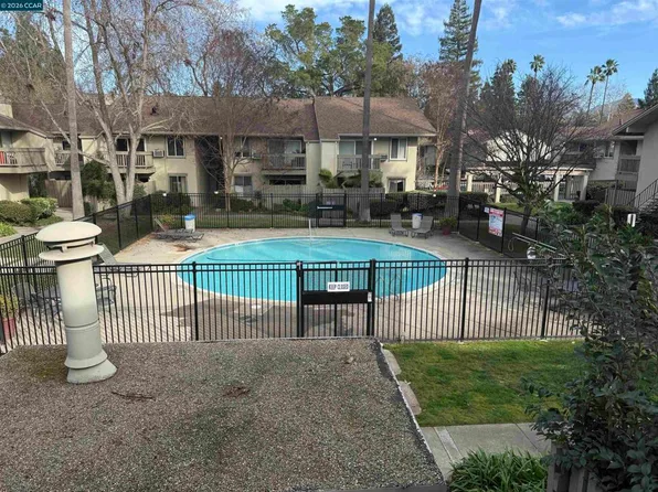 2564 Walnut Blvd, Walnut Creek, CA 94596