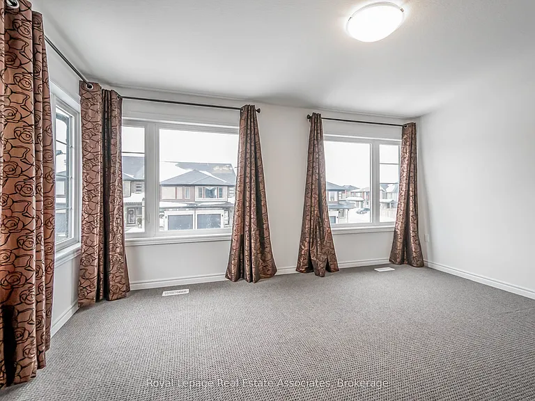 3981 Crown St — Photo 20