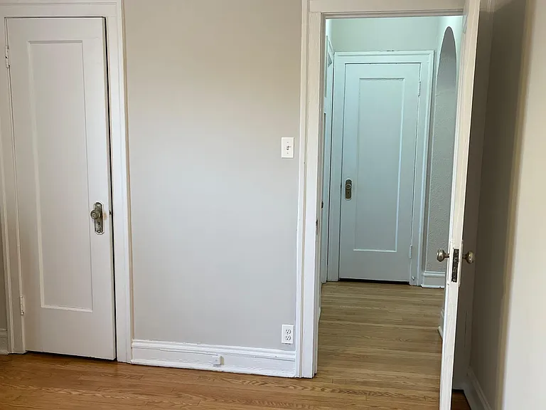 1637 W Estes Ave #3 — Photo 15