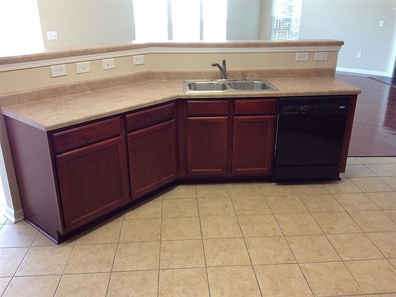 3rd image of 4022 Houldsworth Dr