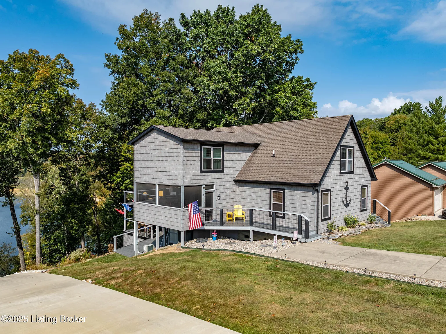 80 Meadowview Ln photo 1