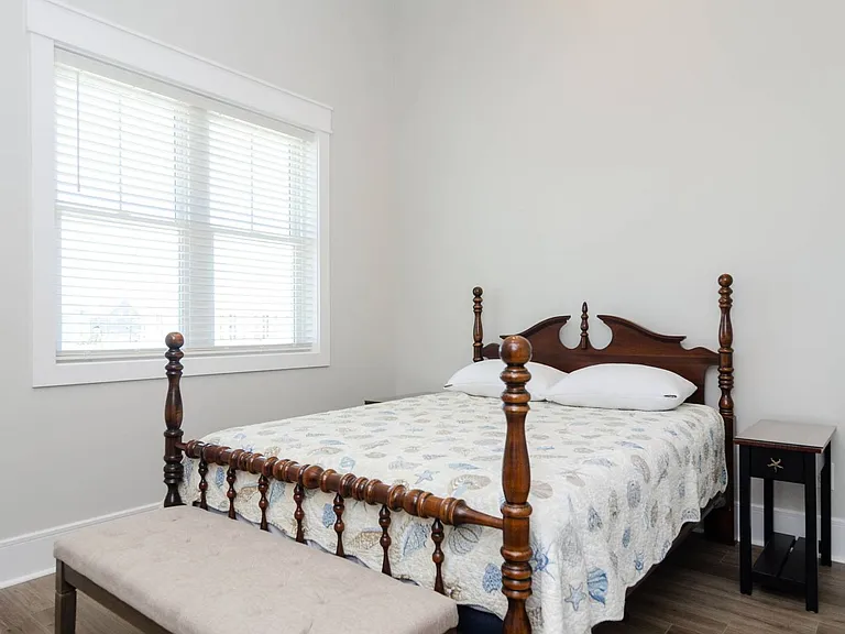 902 2nd St S #2 — Photo 25