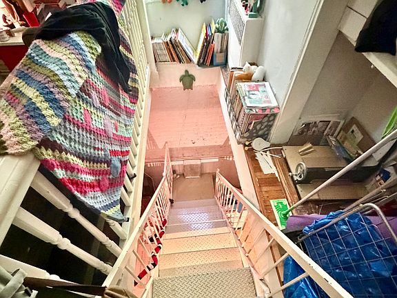 5th image of 1046 Bergen St #1E