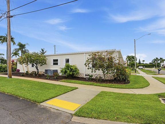 4th image of 4069 Mission Bell Drive