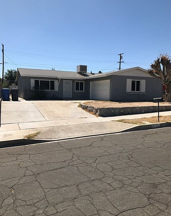 2nd image of 1328 Carson St