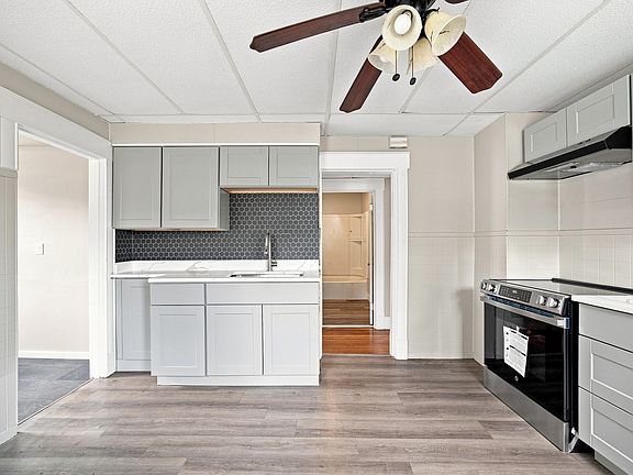 4th image of 415 Orange St