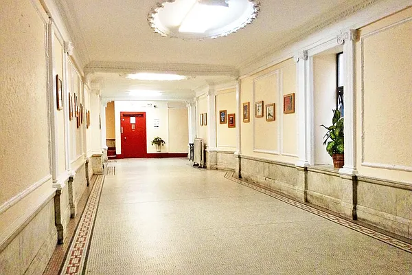 Sold by Corcoran | media 13