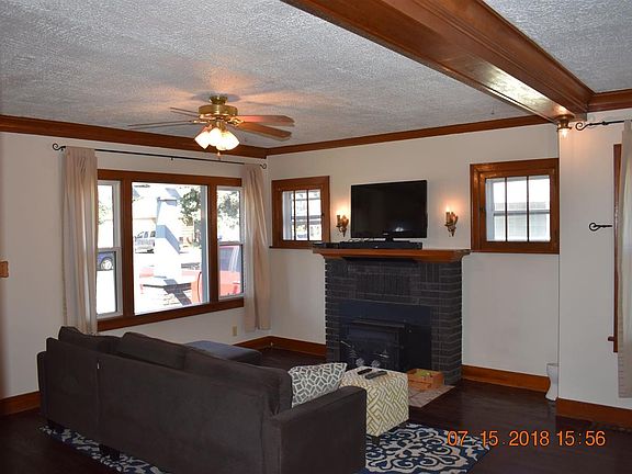 5th image of 2318 E Everett Ave