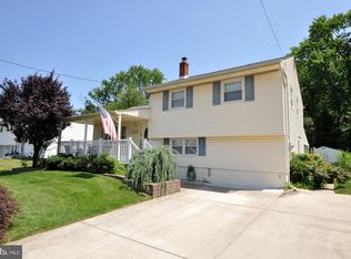 45 Linden Rd, Burlington, NJ 08016