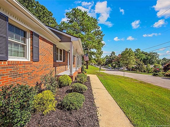 3rd image of 3302 McChoen Dr