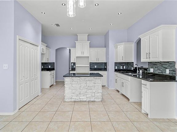 4th image of 5404 N 34th St