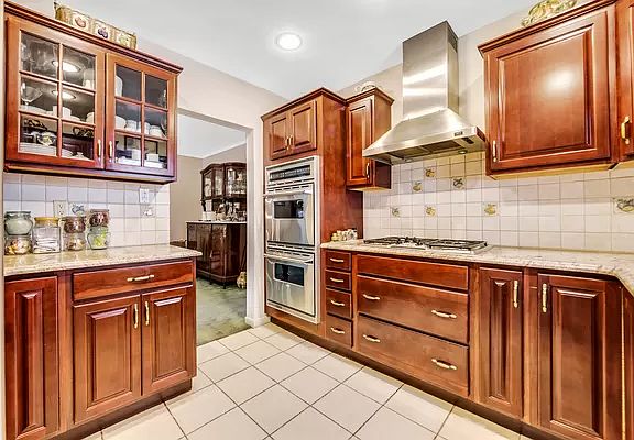 3rd image of 7319 Avenue U