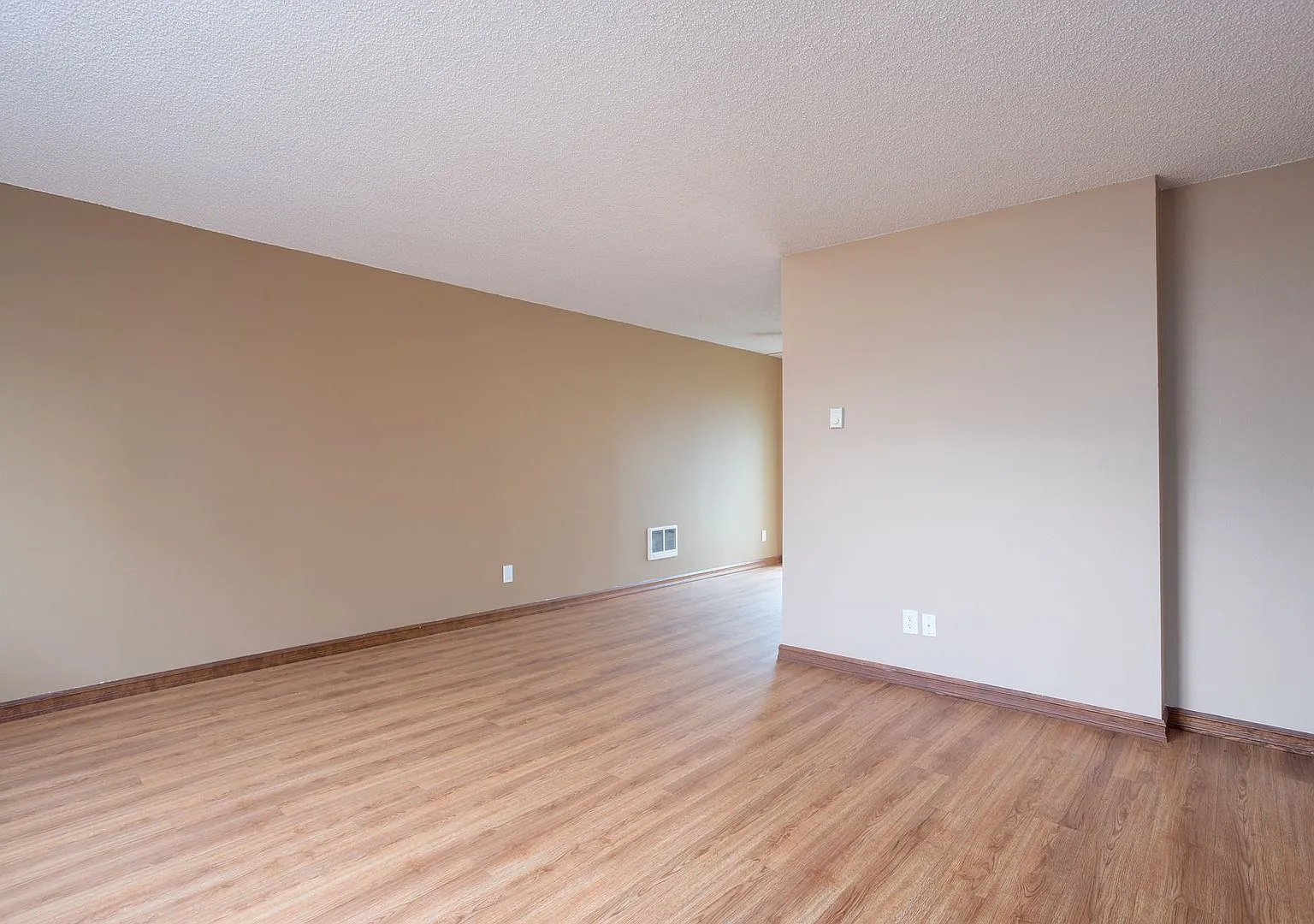 #378 Lincoln Square Apartments — Photo 1