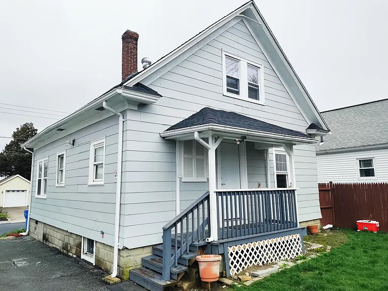 42 Victory St — Photo 2