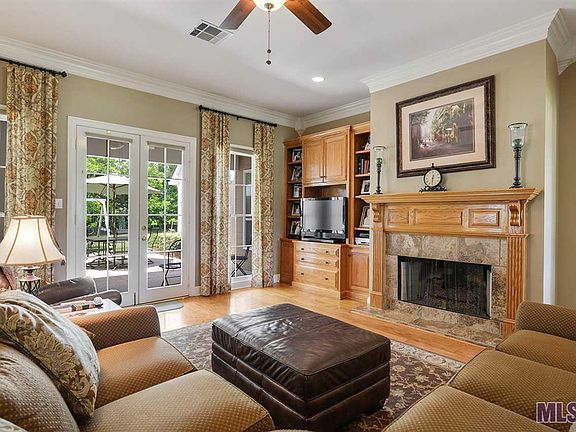2nd image of 15501 Therese Ct
