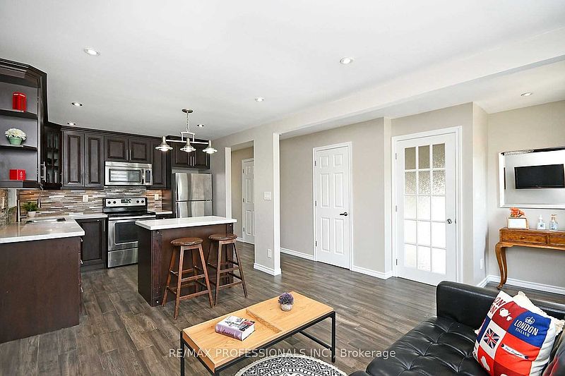 Mississauga House for rent - 3 Bedrooms — photo 6