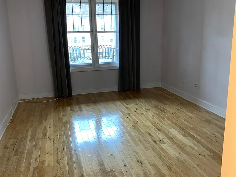 624 Monroe St #4B — Photo 9