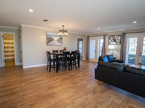 5th image of 1229 Redwood Ln