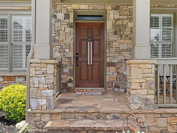 4th image of 629 Wexford Ct